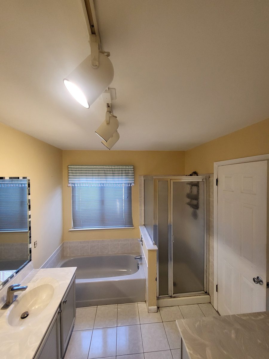 Bathroom before renovation New Jersey